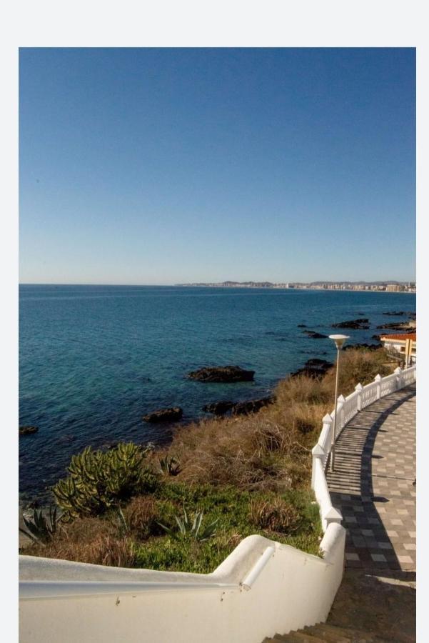 בנאלמדנה Espectacular Apartamento En Primera Linea De Playa מראה חיצוני תמונה